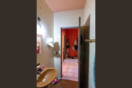 Casa à venda com 130m², 2 quartos e 1 vagaBanheiro