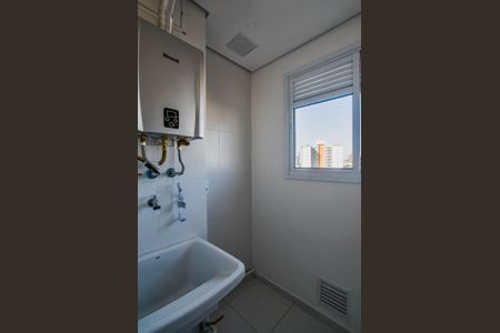 Apartamento para alugar com 49m², 2 quartos e sem vaga Apartamento para alugar com 49m², 2 quartos e sem vagaCozinha e Área de Serviço