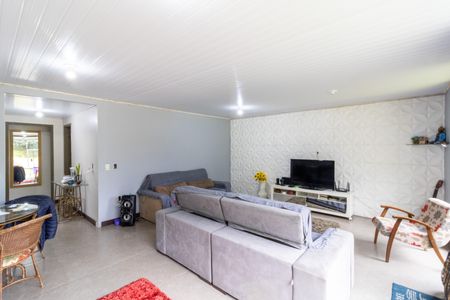 Casa à venda com 124m², 2 quartos e 3 vagas Casa à venda com 124m², 2 quartos e 3 vagasSala