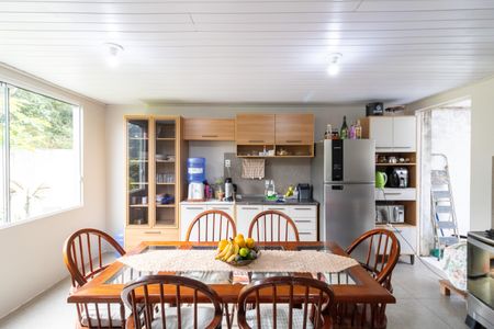 Casa à venda com 124m², 2 quartos e 3 vagas Casa à venda com 124m², 2 quartos e 3 vagasCozinha