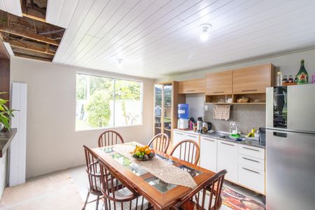 Casa à venda com 124m², 2 quartos e 3 vagas Casa à venda com 124m², 2 quartos e 3 vagasCozinha