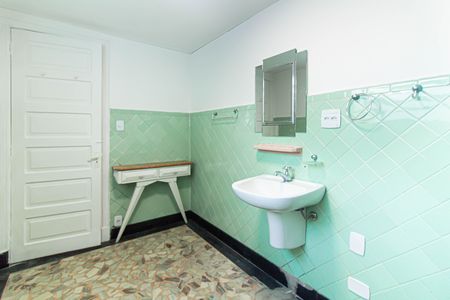 Casa à venda com 115m², 2 quartos e 1 vaga Casa à venda com 115m², 2 quartos e 1 vagaBanheiro da suíte