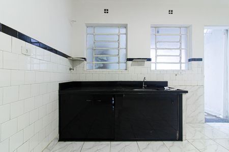 Casa à venda com 115m², 2 quartos e 1 vaga Casa à venda com 115m², 2 quartos e 1 vagaCozinha