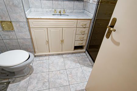 Apartamento à venda com 118m², 3 quartos e 1 vagaBanheiro da Suíte