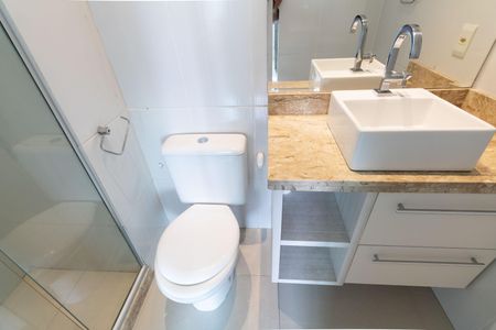Apartamento para alugar com 67m², 2 quartos e 1 vaga Apartamento para alugar com 67m², 2 quartos e 1 vagaBanheiro Suíte