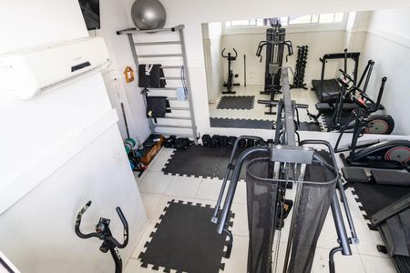 Apartamento para alugar com 67m², 2 quartos e 1 vaga Apartamento para alugar com 67m², 2 quartos e 1 vagaÁrea comum - Academia