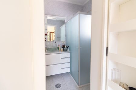 Casa à venda com 125m², 3 quartos e 2 vagas Casa à venda com 125m², 3 quartos e 2 vagasBanheiro da Suíte