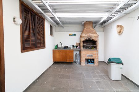 Casa à venda com 125m², 3 quartos e 2 vagas Casa à venda com 125m², 3 quartos e 2 vagasÁrea de Serviço