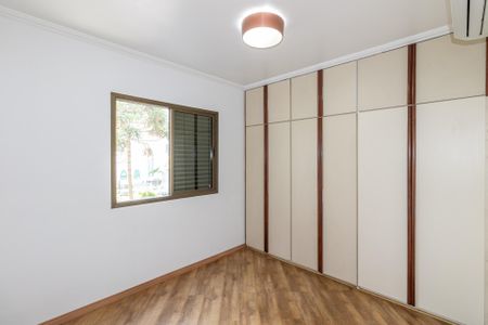 Apartamento à venda com 116m², 3 quartos e 2 vagas Apartamento à venda com 116m², 3 quartos e 2 vagasSuíte 2