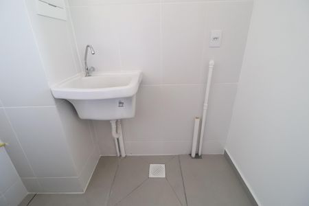 Apartamento para alugar com 58m², 2 quartos e 1 vagaÁrea de Serviço