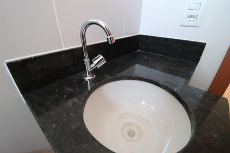 Apartamento para alugar com 58m², 2 quartos e 1 vagaBanheiro Social