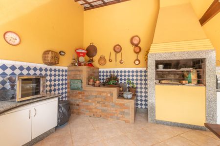 Casa de condomínio à venda com 420m², 3 quartos e 6 vagas Casa de condomínio à venda com 420m², 3 quartos e 6 vagasVaranda gourmet