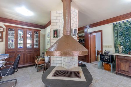 Casa de condomínio à venda com 420m², 3 quartos e 6 vagas Casa de condomínio à venda com 420m², 3 quartos e 6 vagasSala