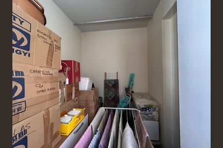 Apartamento para alugar com 70m², 2 quartos e 1 vaga Apartamento para alugar com 70m², 2 quartos e 1 vagaQuarto de Serviço