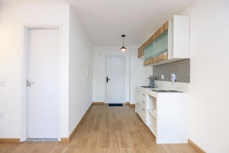 Studio de kitnet/studio para alugar com 0 quarto, 26m² em Jardim das Acacias, São Paulo