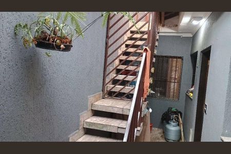 Casa à venda com 102m², 2 quartos e 2 vagas