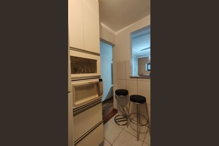 Apartamento à venda com 65m², 3 quartos e 2 vagasCozinha