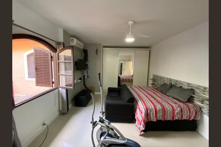 Casa à venda com 513m², 6 quartos e 3 vagasSuíte 2
