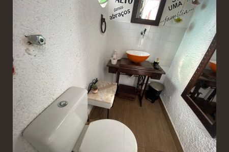 Casa à venda com 513m², 6 quartos e 3 vagasBanheiro de Serviço