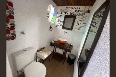 Casa à venda com 513m², 6 quartos e 3 vagasBanheiro de Serviço