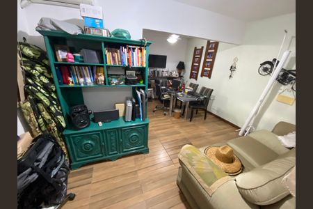 Casa à venda com 513m², 6 quartos e 3 vagasEscritório