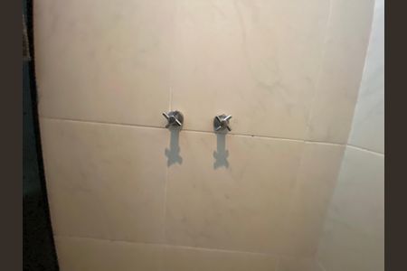 Casa à venda com 513m², 6 quartos e 3 vagasBanheiro Suíte 2