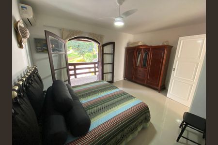 Casa à venda com 513m², 6 quartos e 3 vagasQuarto 1