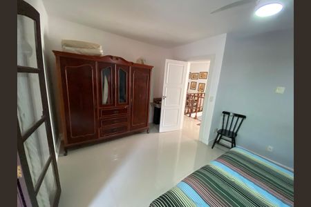 Casa à venda com 513m², 6 quartos e 3 vagasQuarto 1