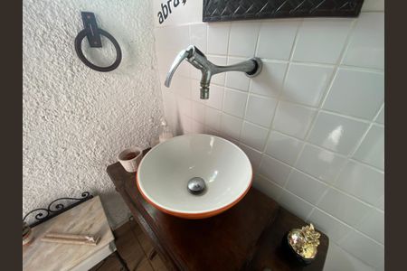 Casa à venda com 513m², 6 quartos e 3 vagasBanheiro de Serviço