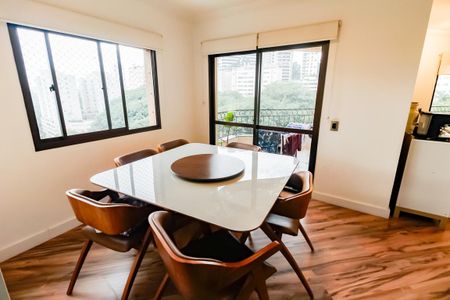 Apartamento para alugar com 150m², 3 quartos e 4 vagasSala