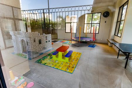 Apartamento para alugar com 150m², 3 quartos e 4 vagasÁrea comum -Brinquedoteca