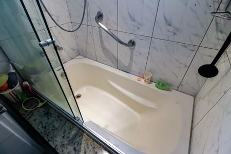 Apartamento para alugar com 150m², 3 quartos e 4 vagasBanheiro da Suíte 3 - Banheira