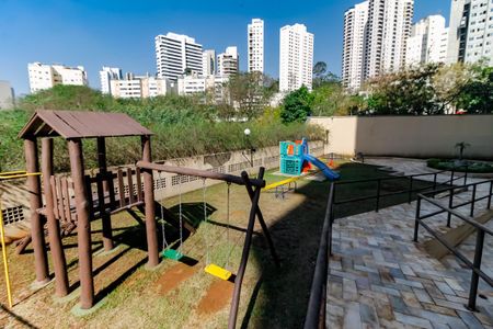 Apartamento para alugar com 150m², 3 quartos e 4 vagasÁrea comum - Playground
