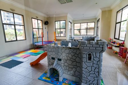 Apartamento para alugar com 150m², 3 quartos e 4 vagasÁrea comum -Brinquedoteca