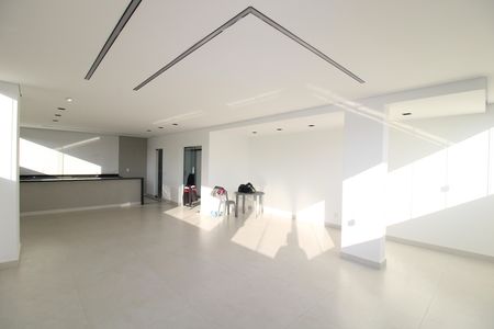 Apartamento para alugar com 47m², 2 quartos e 1 vagaÁrea Comum