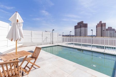Apartamento para alugar com 40m², 2 quartos e 1 vagaÁrea comum - Piscina