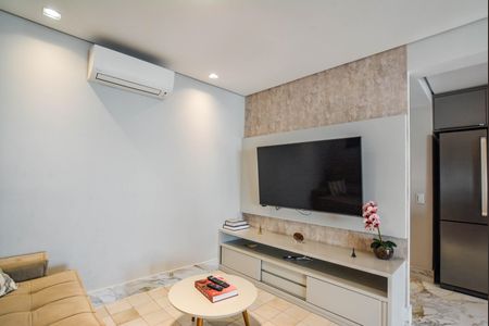 Apartamento para alugar com 117m², 2 quartos e 2 vagasSala