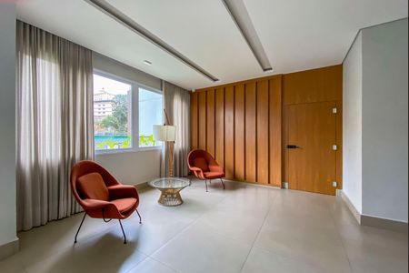 Apartamento para alugar com 117m², 2 quartos e 2 vagasHall