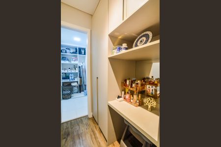 Apartamento para alugar com 117m², 2 quartos e 2 vagasCloset