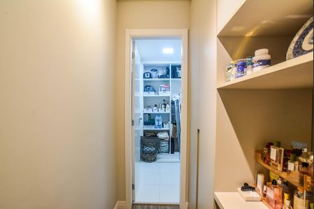 Apartamento para alugar com 117m², 2 quartos e 2 vagasCloset