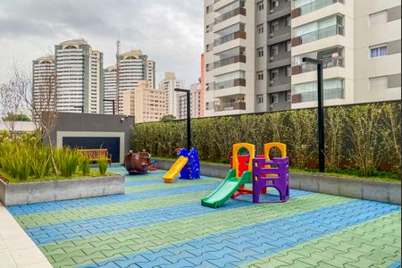 Apartamento para alugar com 117m², 2 quartos e 2 vagasÁrea comum - Playground