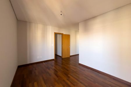 Apartamento à venda com 432m², 3 quartos e 5 vagasSuíte 1