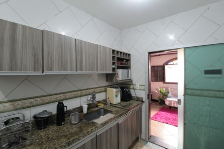 Casa à venda com 140m², 3 quartos e 2 vagasCozinha