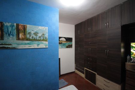 Casa à venda com 140m², 3 quartos e 2 vagasSuíte