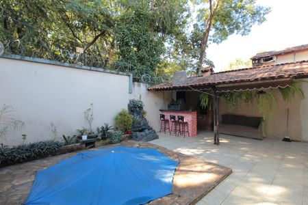 Casa à venda com 140m², 3 quartos e 2 vagasPiscina