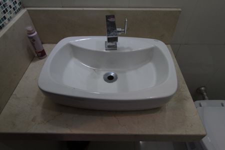 Casa à venda com 140m², 3 quartos e 2 vagasBanheiro Social