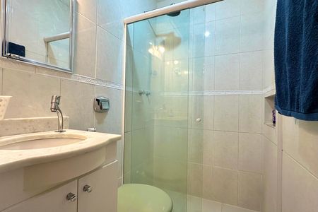 Apartamento para alugar com 90m², 2 quartos e 1 vaga Apartamento para alugar com 90m², 2 quartos e 1 vagaBanheiro da Suíte