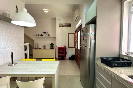 Apartamento para alugar com 90m², 2 quartos e 1 vaga Apartamento para alugar com 90m², 2 quartos e 1 vagaCozinha
