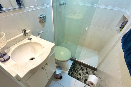 Apartamento para alugar com 90m², 2 quartos e 1 vaga Apartamento para alugar com 90m², 2 quartos e 1 vagaBanheiro da Suíte