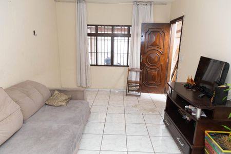 Casa à venda com 150m², 3 quartos e 2 vagasSala
